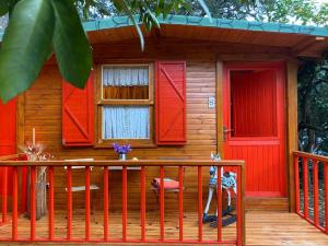 gayb i boutique home