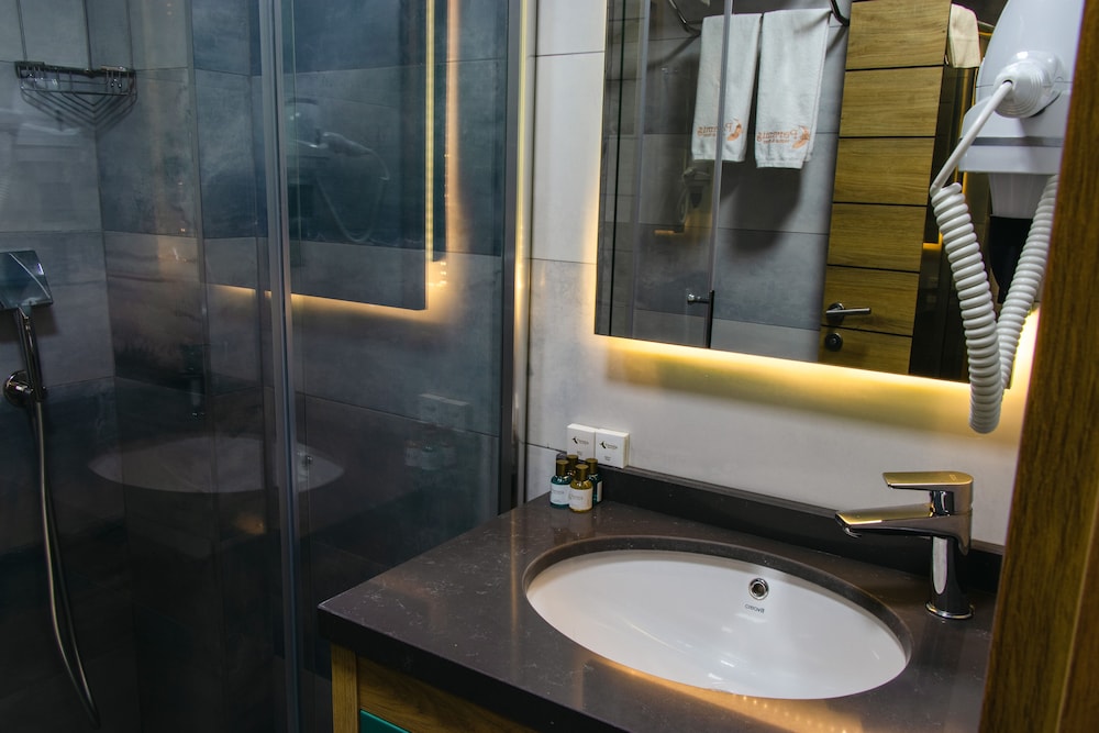 peramis hotel and spa