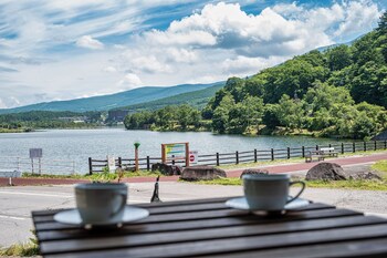 lakeside guest house hostel jil