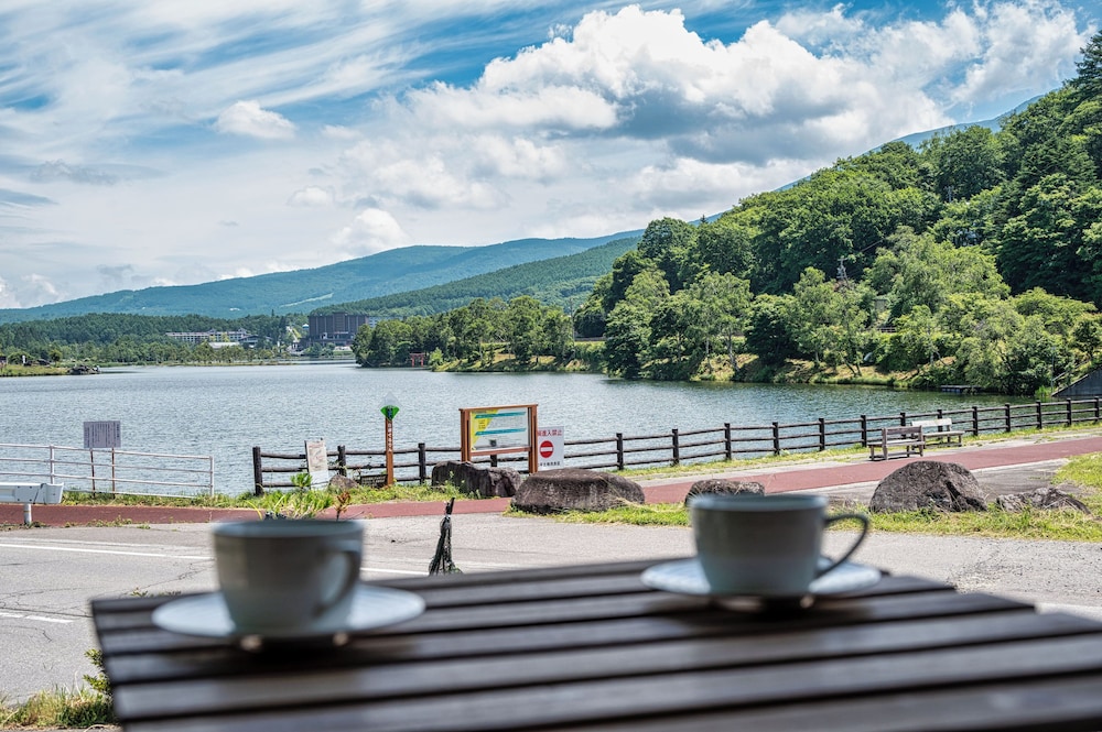 lakeside guest house hostel jil