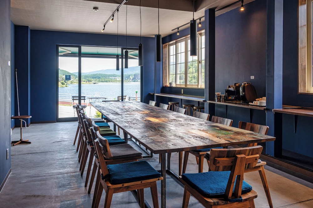 lakeside guest house hostel jil