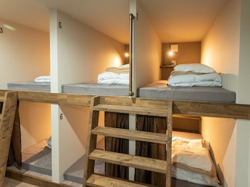 lakeside guest house hostel jil