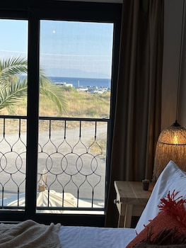 lagom hotel seferihisar