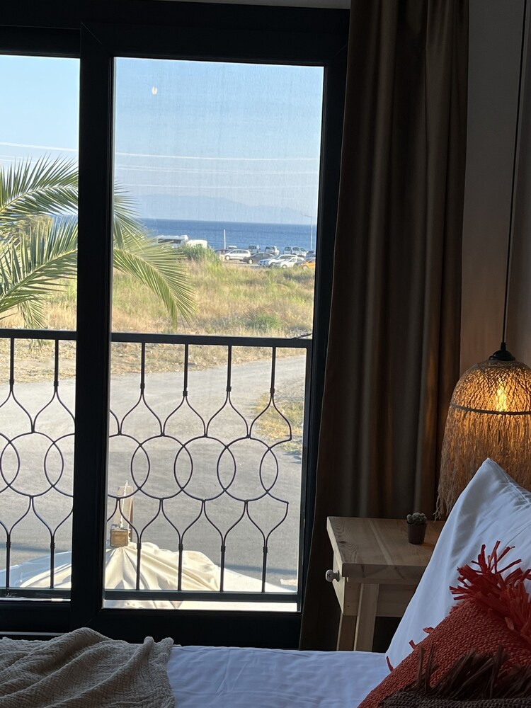 lagom hotel seferihisar