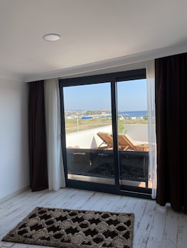 lagom hotel seferihisar
