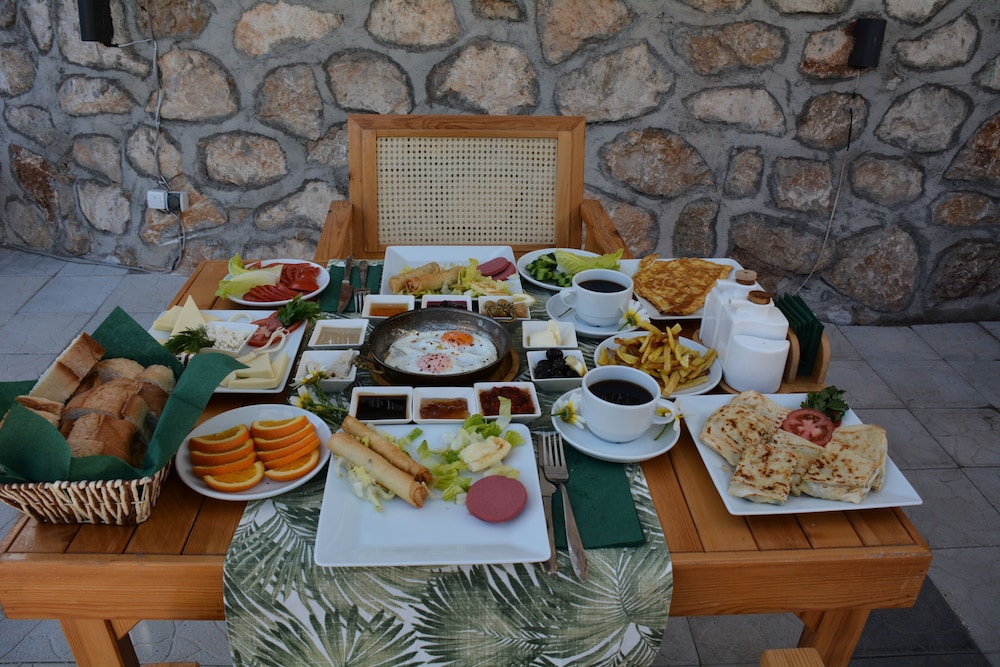 kabak freedom deluxe hotel