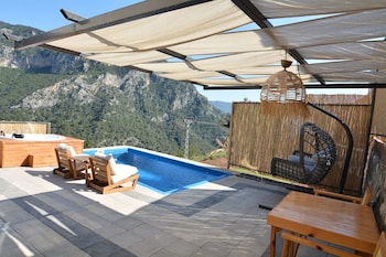 kabak freedom deluxe hotel