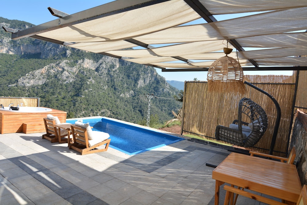 kabak freedom deluxe hotel