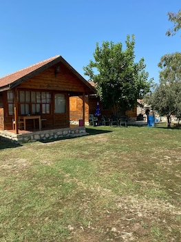 demre sahildeki ev bungalov