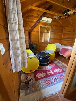 demre sahildeki ev bungalov