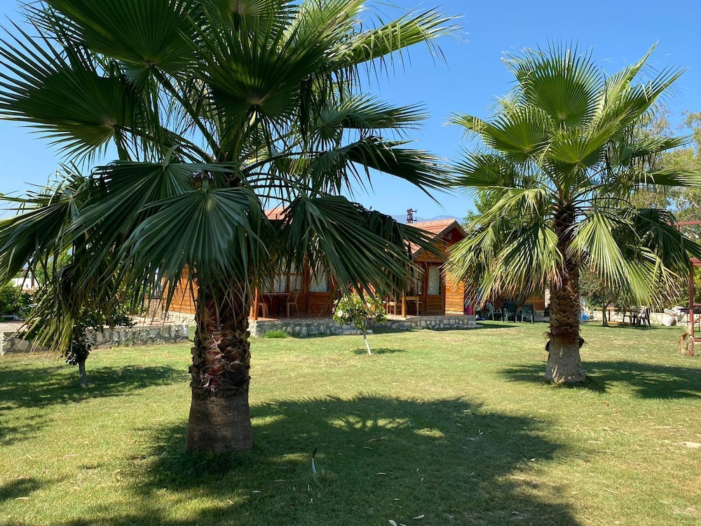 demre sahildeki ev bungalov