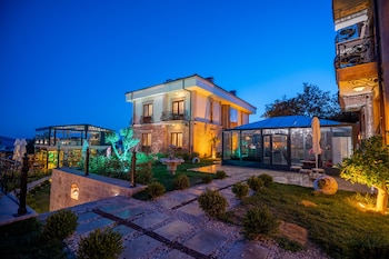 cunda baradiel hotel