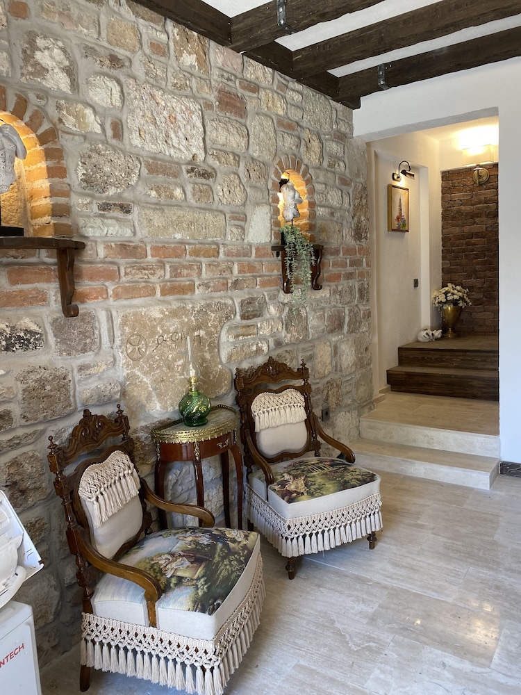 ionia liberty stone hotel