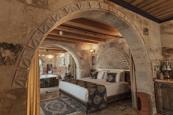 sah saray cave suites halal hotel