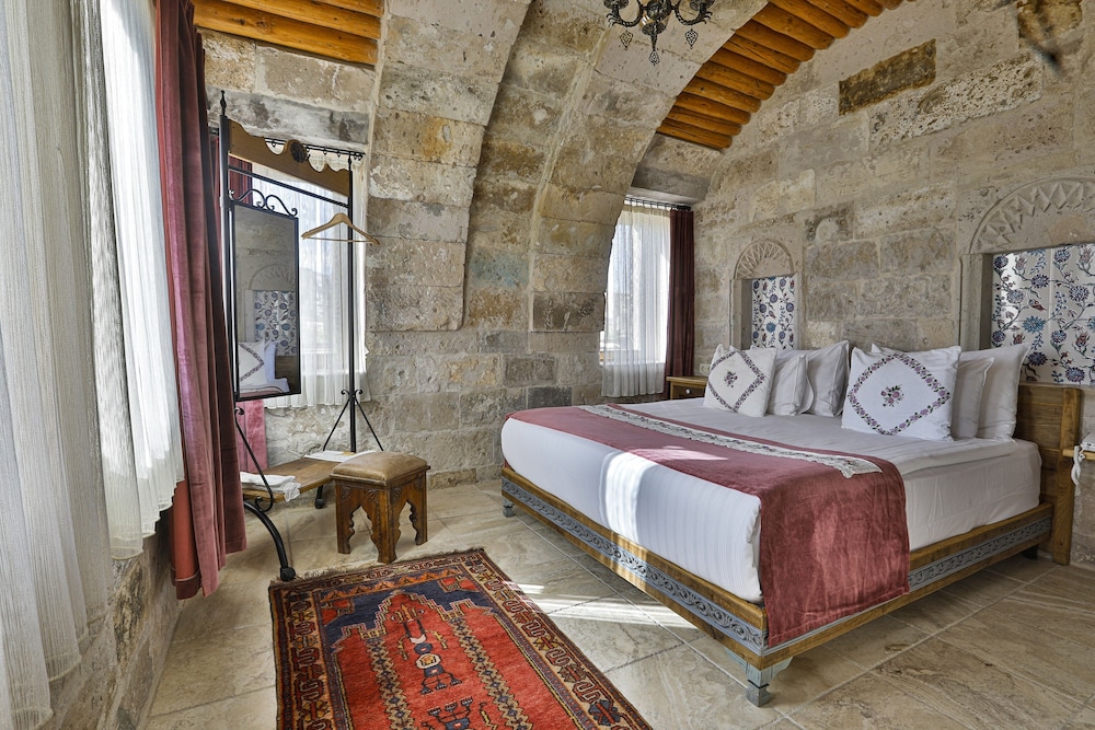 sah saray cave suites halal hotel