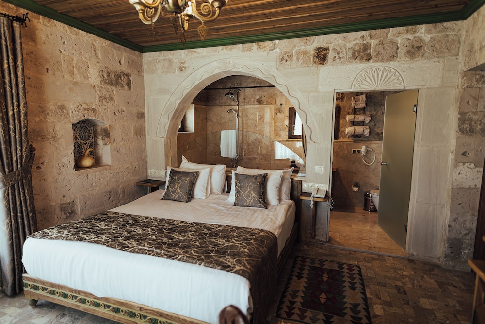 sah saray cave suites halal hotel