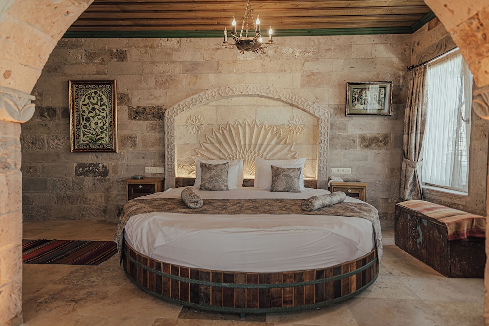 sah saray cave suites halal hotel