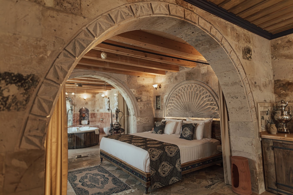 sah saray cave suites halal hotel