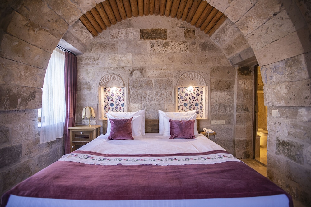 sah saray cave suites halal hotel
