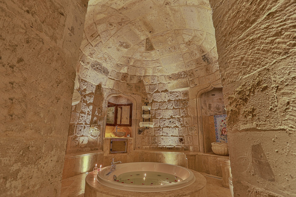 sah saray cave suites halal hotel