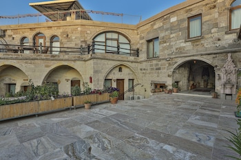 sah saray cave suites halal hotel