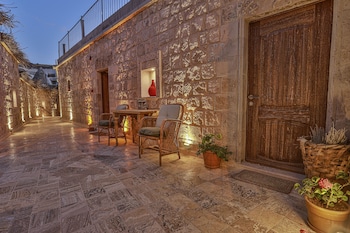 sah saray cave suites halal hotel