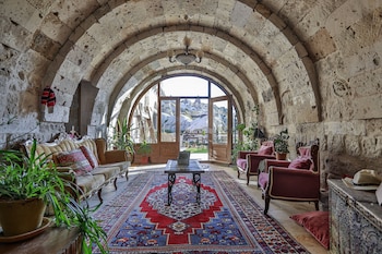 sah saray cave suites halal hotel
