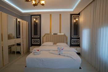 poison garden suite and spa