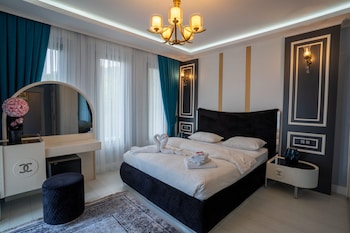 poison garden suite and spa