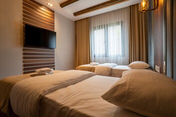 poison garden suite and spa