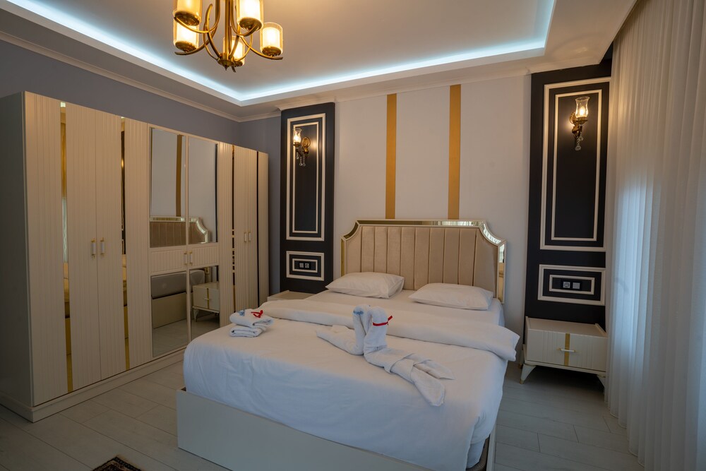 poison garden suite and spa