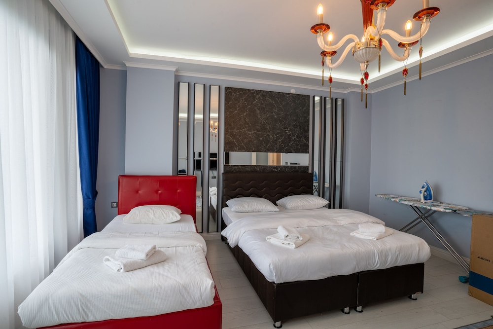 poison garden suite and spa