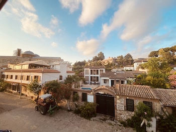 in ephesus otel and art galery