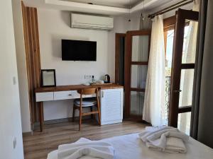 in ephesus otel and art galery