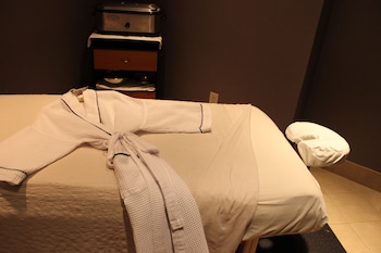 argosy casino and hotel