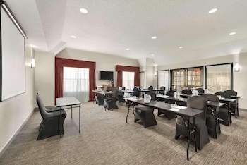 country inn and suites by radisson kansas city at v