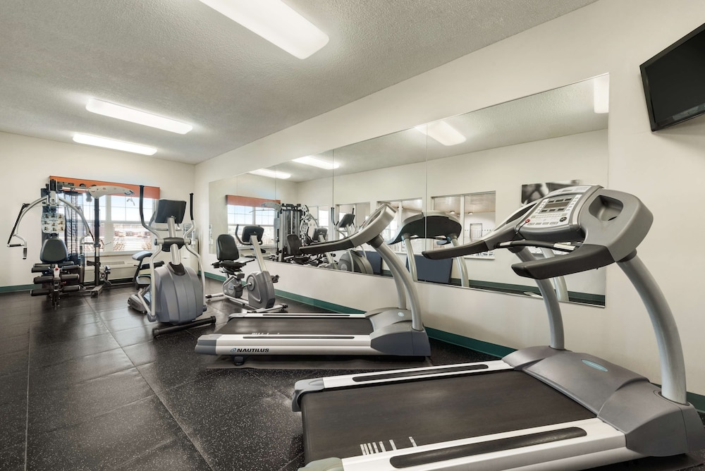 country inn and suites by radisson kansas city at v