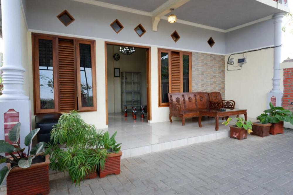 reddoorz syariah near alun alun pacitan 2