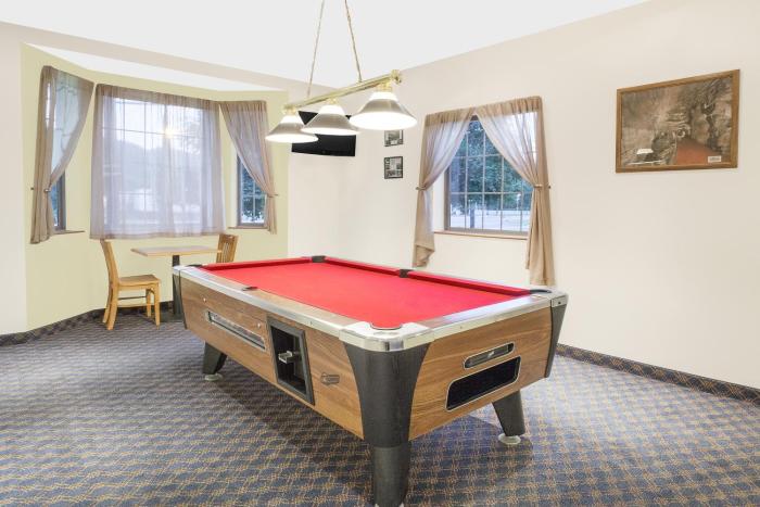 super 8 by wyndham cobleskill ny