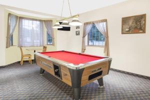 super 8 by wyndham cobleskill ny