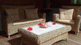 Reef Holiday Apartments,Anse Boileau>>Anse Aux Pins,3 star