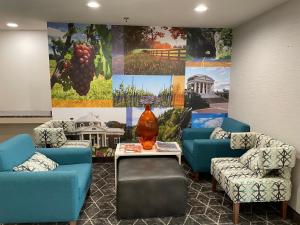 clarion pointe charlottesville