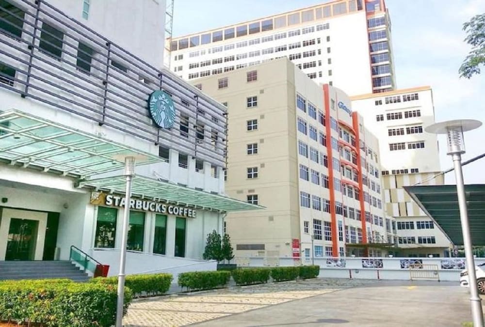 sky hive cozy apartment suite georgetown