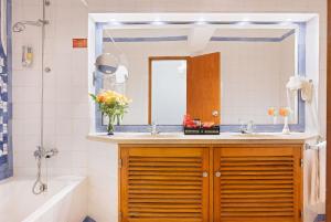 grand muthu oura view beach club