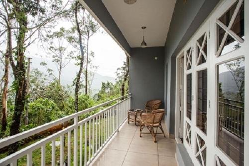 the breeze resort munnar