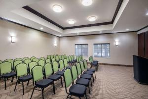 comfort inn and suites cedar hill duncanville