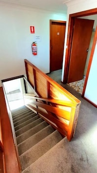 young goldrush motel