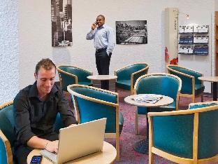 ibis paris coeur dorly airport