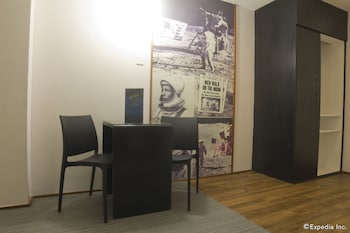 hotel dreamworld north edsa