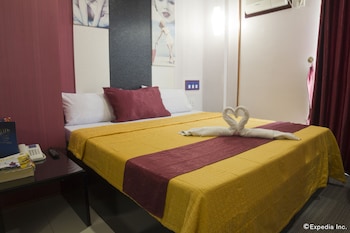 hotel dreamworld north edsa